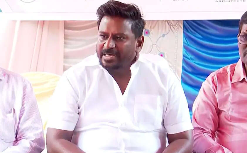 மாணவர்கள் அறவழியில் போராடினால் ஆதரிப்போம்- அமைச்சர் ராஜ்மோகன்
