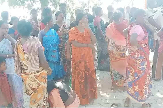 கல்லூரி மாணவியை அடித்துக்கொன்ற காதலன்.. காரைக்குடியில் பரபரப்பு..