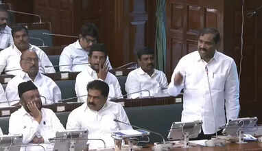 நீங்கள் போடும் தீர்மானம் குப்பைக்கு தான் போகும்- வேல்முருகன் ஆவேசம்.