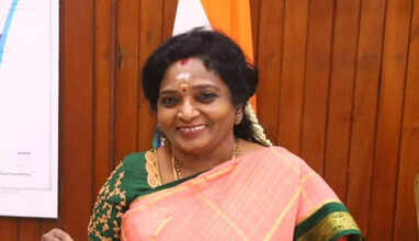 &lsquo;என் கோட்டும், நோட்டும் 'ஒயிட்'.. ரூ.2 ஆயிரம்  நோட்டு தடை குறித்து கவலை இல்லை -  தமிழிசை கருத்து