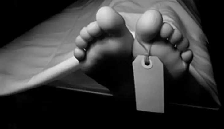  மின் கம்பியை பிடித்தபடி இளைஞர் மரணம்.. சென்னையில் பரபரப்பு.. 