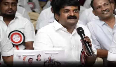 ஜல்லிக்கட்டில் ஆன்லைன் டோக்கன் முறையை ரத்து செய்க- விஜயபாஸ்கர்