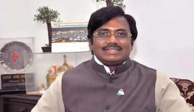 பாஜகவில் இருந்து விலகி காங்கிரஸில் இணைந்த முன்னாள் எம்பி!