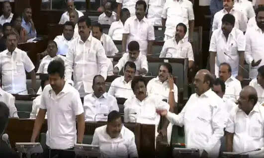 நாங்க வீட்டுக்கே போய்விட்டோம்... ஒருத்தர் பேசிட்டே இருந்திருக்கிறார் - உதயநிதி விளாசல்..!