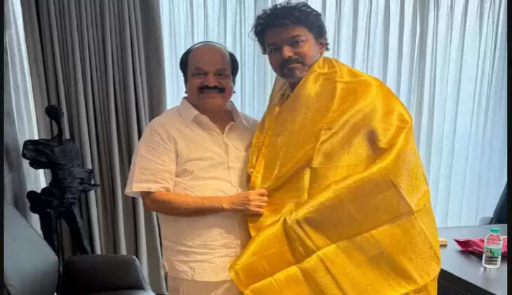 #BREAKING தவெகவில் ஜே.சி.டி.பிரபாகர்!