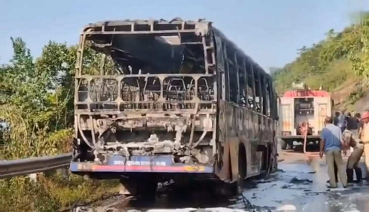 ஆந்திராவில் மற்றொரு பயணிகள் பேருந்து &nbsp;தீ பிடித்து &nbsp;எரிந்ததால் பரபரப்பு