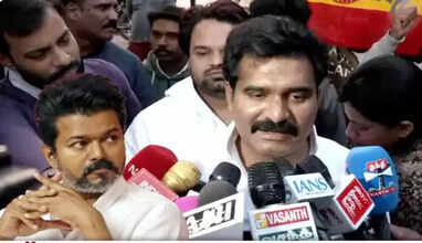 குற்றப்பத்திரிகையில் விஜய் பெயரா?- நிர்மல்குமார் விளக்கம்