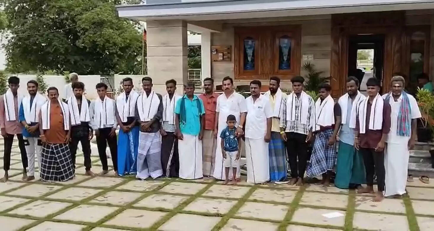 விராலிமலையில் கூண்டோடு திமுகவில் இணைந்த மாற்றுக்கட்சியினர்