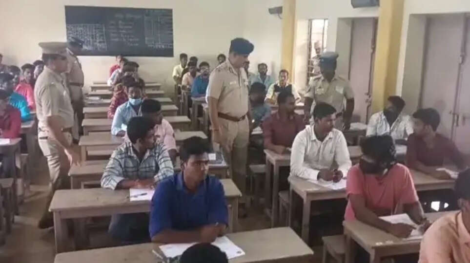  இரண்டாம் நிலை காவலர் தேர்வை 69,000 பேர் எழுதவில்லை  - தமிழ்நாடு சீருடை பணியாளர் தேர்வாணையம்..