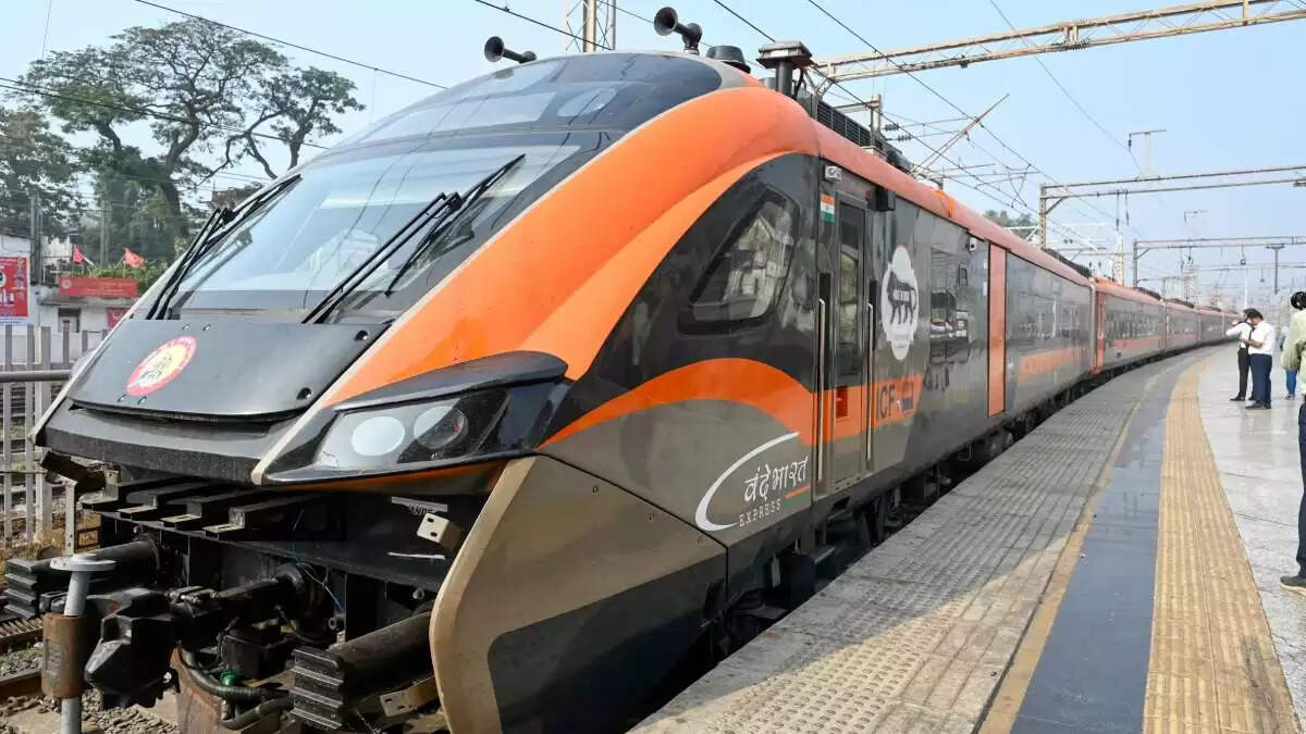 குட் நியூஸ்..! இனி இந்த வந்தே பாரத் ரயில் கோவையில் நின்று செல்லும் - ரயில்வே அமைச்சகம்..!