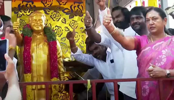 விஜயகாந்த் பிறந்தநாளையொட்டி சிலை சிறப்பு