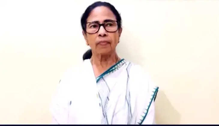 கருத்துக்கணிப்புக்கு பின்னால் பாஜக... மீண்டும் நாங்களே ஆட்சியமைப்போம்- மம்தா பானர்ஜி நம்பிக்கை