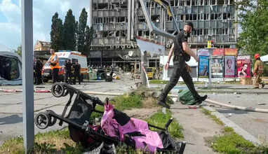 அடுத்தடுத்து 8 முறை ஏவுகனை தாக்குதல்.. உக்ரைனில் குழந்தைகள் உள்பட 23 பேர் பலி..