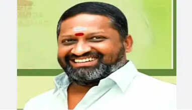 அதிமுக கிருஷ்ணமுரளி