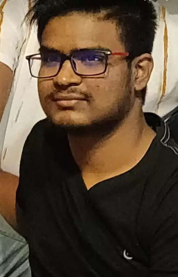 உக்ரைன் குண்டுவெடிப்பில் சிக்கி இந்திய மாணவர் உயிரிழப்பு - நவீன்