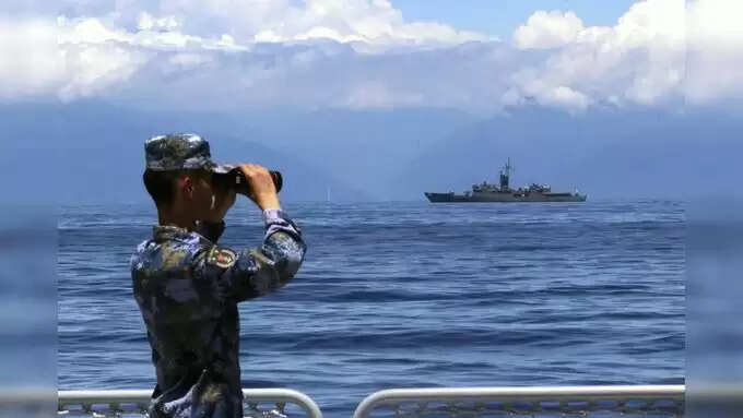 தைவானுக்கு அதிநவீன போர் தளவாடங்களை விற்கும் அமெரிக்கா..