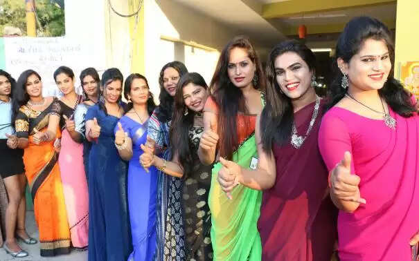 திருநங்கைகளுக்கான முன்மாதிரி விருது : பிப்.28க்குள் விண்ணப்பிக்கலாம்..