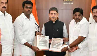 கள்ளச்சாராய மரணம்- மதுவிலக்கு அமைச்சரை நீக்கக்கோரி ஆளுநரிடம் பாஜக மனு