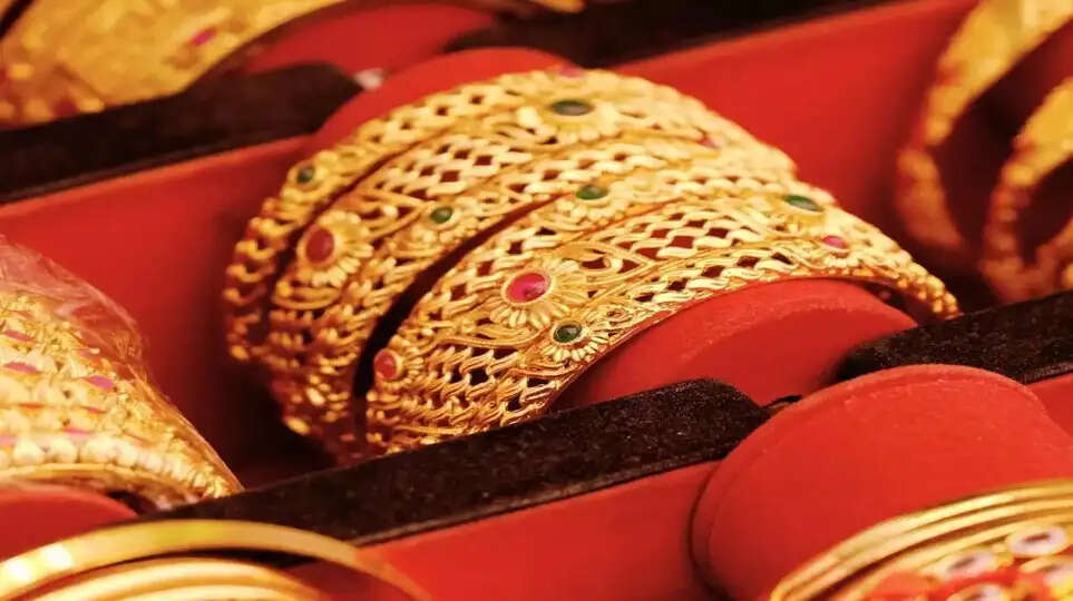 #BREAKING : ஒரே நாளில் ரூ.4,120 வரை உயர்ந்து ஷாக் கொடுத்த தங்கம்..!