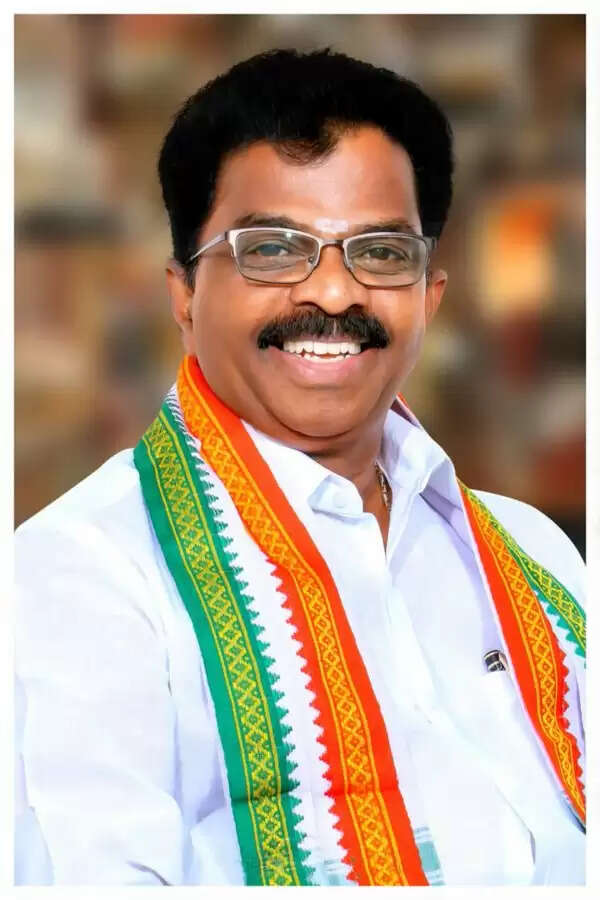 நாஞ்சில் ஈஸ்வர பிரசாத்