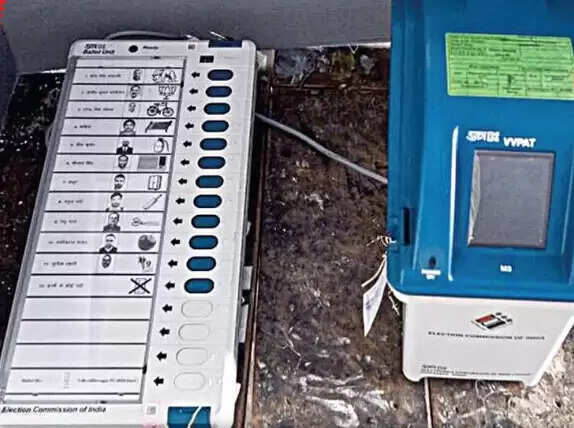 தமிழகத்தில் மின்னணு வாக்குப்பதிவு இயந்திரங்களின் முதல் கட்ட சரிபார்ப்பு பணி நிறைவு