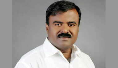 ஜெயக்குமார்