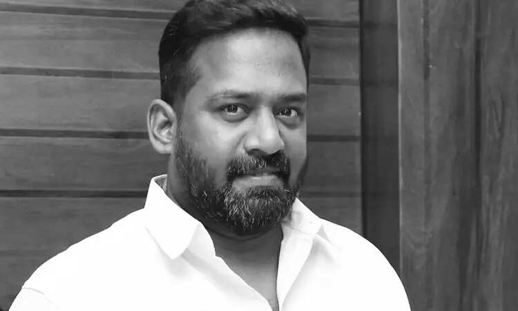 நடிகர் ரோபோ சங்கர் உடலுக்கு திரைத்துறையினர் கண்ணீர் அஞ்சலி!