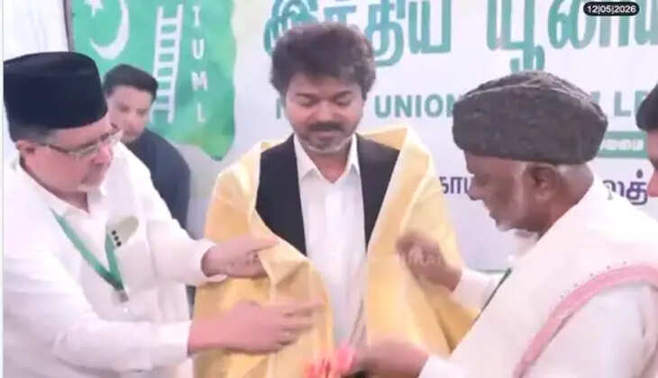 சட்டமன்றத்திலிருந்து கூட்டம் முடிந்ததும் வெளியேறிய முதல்வர் விஜய் இந்திய யூனியன் முஸ்லிம் லீக் கட்சி அலுவலகத்திற்கு சென்று அக்கட்சியின் தலைவர் காதர் மொய்தீனை சந்தித்து வாழ்த்து பெற்றார், பின்னர் ஐ.யூ.எம்.எல் அலுவலகத்திற்கு வெளியே திரண்டியிருந்த கூட்டத்தை பார்த்து காரில் ஏறியதும் கையசைத்தார்.  தொடர்ந்து சென்னையில் உள்ள தமிழ்நாடு காங்கிரஸ் கமிட்டி அலுவலகத்துக்கு முதல்வர் விஜய் வருகை புரிந்தார். அவரை வாசலில் வரவேற்ற காங்கிரஸ் தலைவர் செல்வப்பெருந்தகை சத்தியமூர்த்தி பவனுக்கு உள்ளே அழைத்து சென்றார். அங்கு காங்கிரஸ் மேலிடப்பொருளாளர் கிரிஷ் சோடங்கர், எம்.எல்.ஏ. ராஜேஷ்குமார், பொருளாளர் ரூபி மனோகரனுடன் விஜய் ஆலோசனை நடத்தினார்.