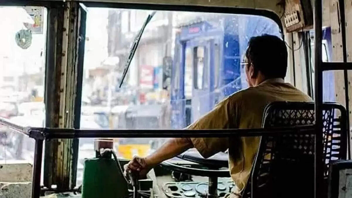 போக்குவரத்து ஊழியர்கள்