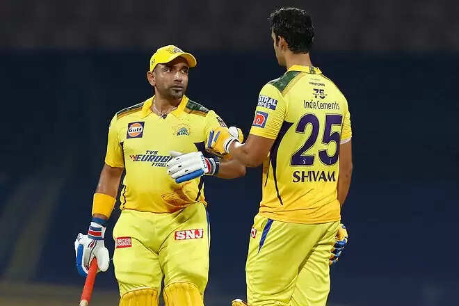 ​முதல் வெற்றியை ருசித்த சென்னை அணி.. சிக்ஸர் மழை பொழிந்த உத்தப்பா, ஷிவம் துபே.. [Click and drag to move] ​