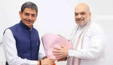 governor and amit sha