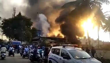 மைசூரு : பட்டாசு ஆலையில் பயங்கர தீ விபத்து..