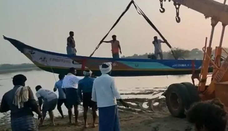 படகு கவிழ்ந்து விபத்து.. ஒரே கிராமத்தை சேர்ந்த 6 இளைஞர்கள் பலி.. 