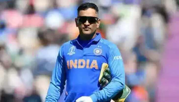 dhoni
