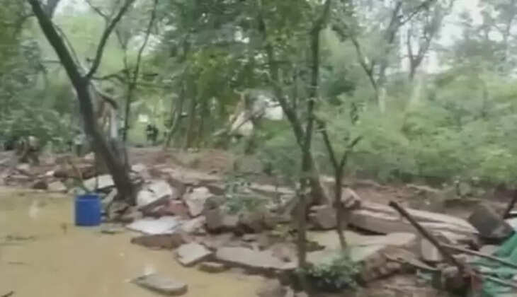 லக்னோவில் சுவர் இடிந்து விழுந்து 9 பேர் பலி.. 