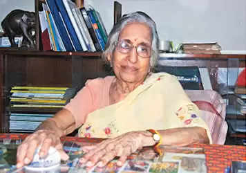 சாரதா மேனன்