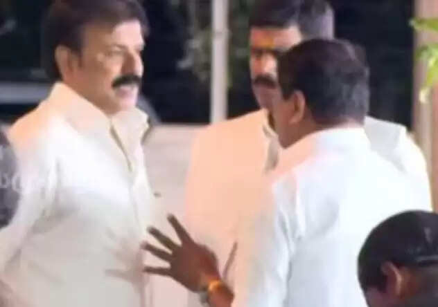 ஆளுநர் விருந்தில் தேமுதிகவுடன் நயினார் நாகேந்திரன் கூட்டணி பேச்சுவார்த்தை?