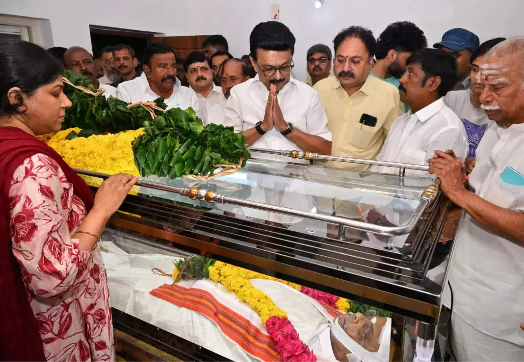 அரசு மரியாதையுடன் மறைந்த ஆளுநர் இல.கணேசன் உடல் தகனம்..!!