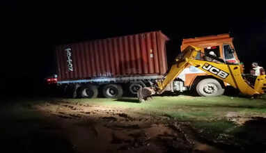 கடத்தப்பட்ட லாரி