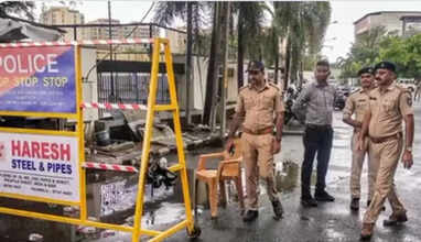 கொடுமை! லிப்ட் கேட்டு இருசக்கர வாகனத்தில் சென்ற பெண் பேருந்து மோதி பலி