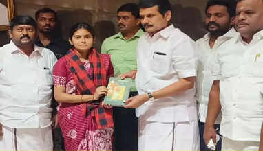 &ldquo;பாஜகவின் மற்றொரு வடிவம் தவெக&rdquo;- பரபரப்பு குற்றச்சாட்டுடன் திமுகவில் இணைந்த வைஷ்ணவி