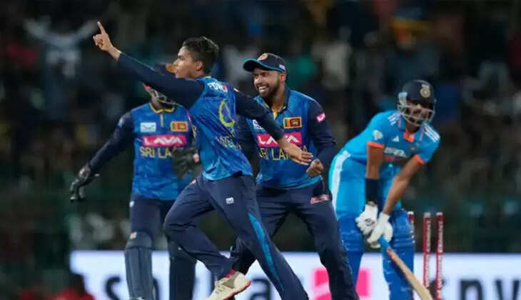 27 ஆண்டுகளுக்கு பிறகு இந்தியாவுக்கு எதிரான ஒருநாள் தொடரை கைப்பற்றியது இலங்கை அணி