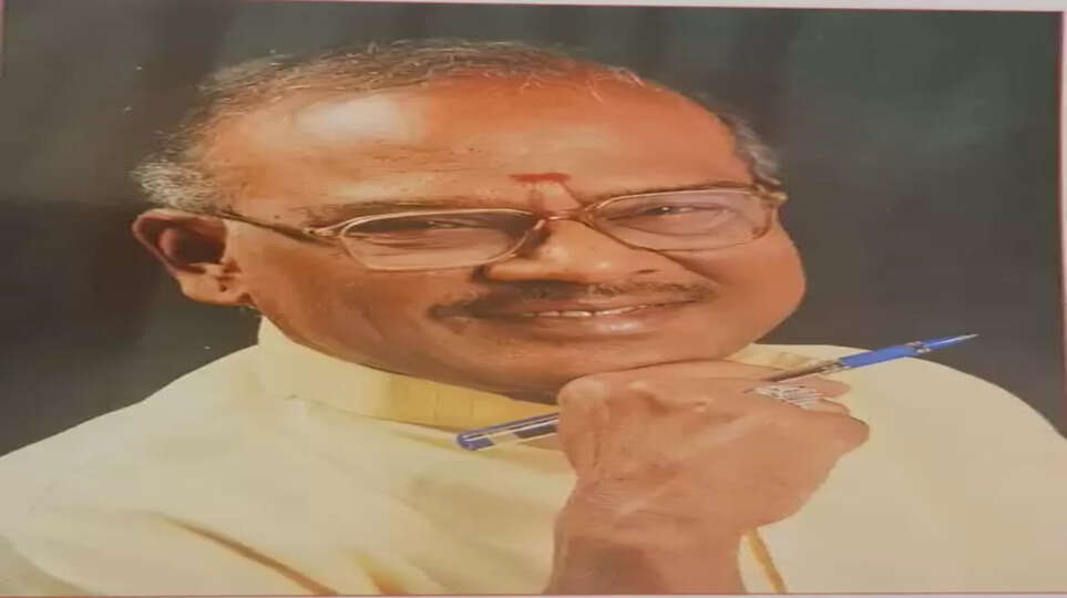 கவிஞர் காமகோடியன்