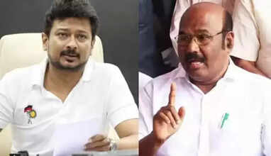 ஜெயக்குமார் உதயநிதி ஸ்டாலின்