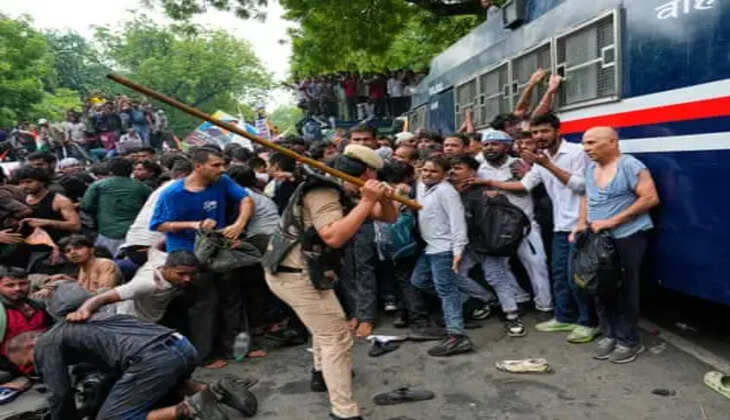 Q