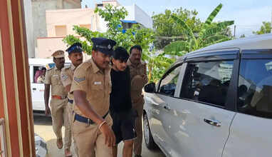 நாமக்கல்லில் சிக்கிய கேரள ஏடிஎம் கொள்ளை கும்பல்.. சினிமா பாணியில் சேஸிங்.. என்கவுன்ட்டரில் ஒருவர் பலி.. 