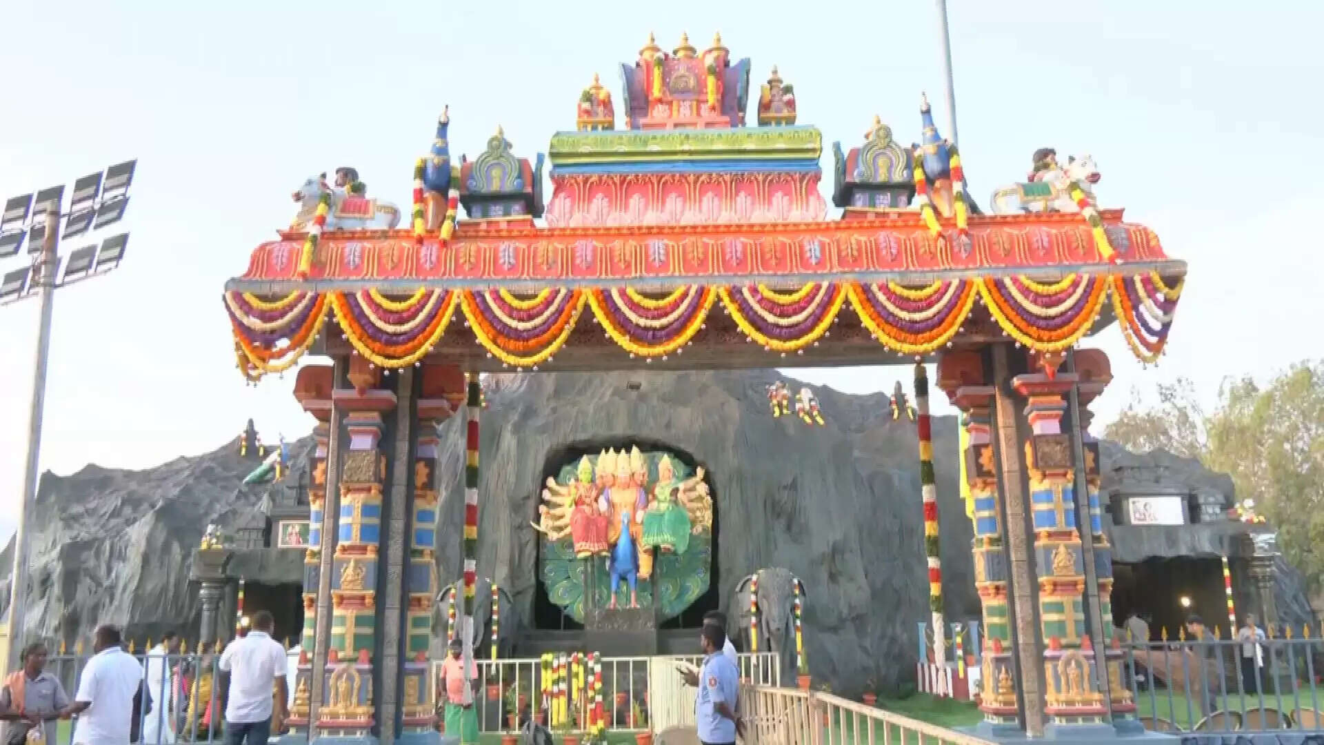 அரசியல் இருக்காது என நம்பினோம்..!! முருக பக்தர்கள் மாநாட்டை கண்டிக்கிறோம் - ஆர்.பி.உதயகுமார்..