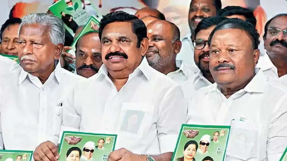 திருமணமாகி தனிக்குடித்தனம் செல்வோருக்கு அரசே இடம் வாங்கி வீடு கட்டித்தரும்- இபிஎஸ் அதிரடி