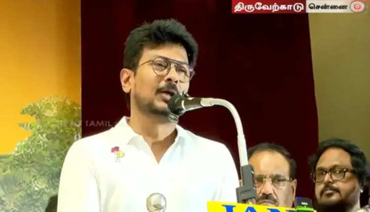 "சோபா வந்தவுடன் சில பேர் திமுகவை விட்டுச் சென்று விட்டனர்" - உதயநிதி