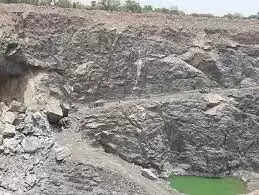 கல்குவாரிக்கு எதிராக புகாரளித்த நபர்.. லாரி ஏற்றி கொன்ற கொடூரம்..